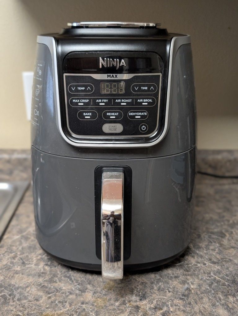 Ninja Max XL Air Fryer – Qt $100 (Like New In Box)