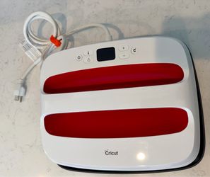 Cricut EasyPress 2 – 12” x 10” Heat Press – Excellent Condition