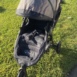 Baby Jogger City Mini GT2 All-Terrain Stroller Black Complete with Adjustable Handlebar Hand-Operated Parking Brake