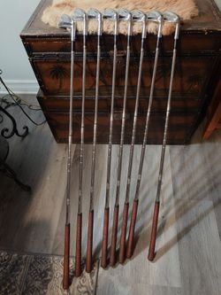Beautiful Set of Walter Hagen Haig Ultra Irons