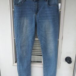 Rio low rise butt lift jeans size 13