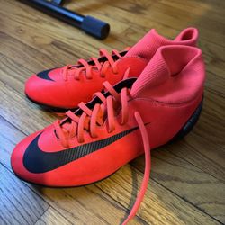 Nike Mercurial Engineered For Speed Soccer Cleat Shoes 