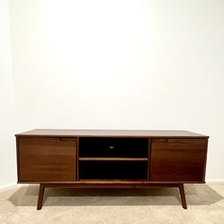 HOLFRED MEDIA STAND (Dania furniture)