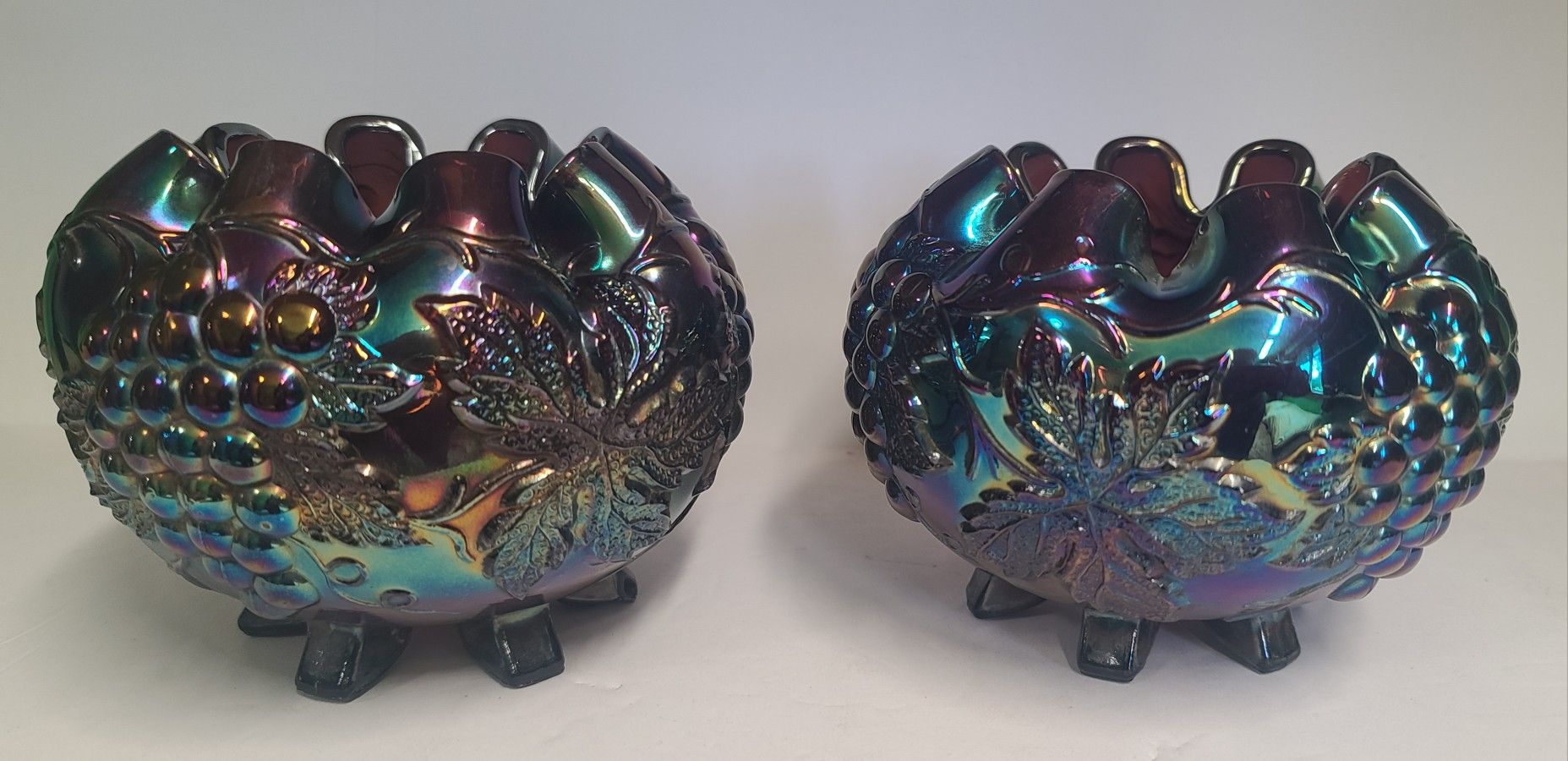 2 Vintage Dugan Amethyst Irradesant Footed Carnival Glass Rose Bowls 