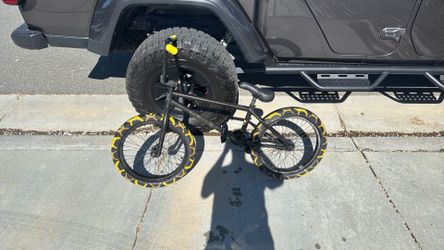 Limited Edition PAC-MAN Fit Bike