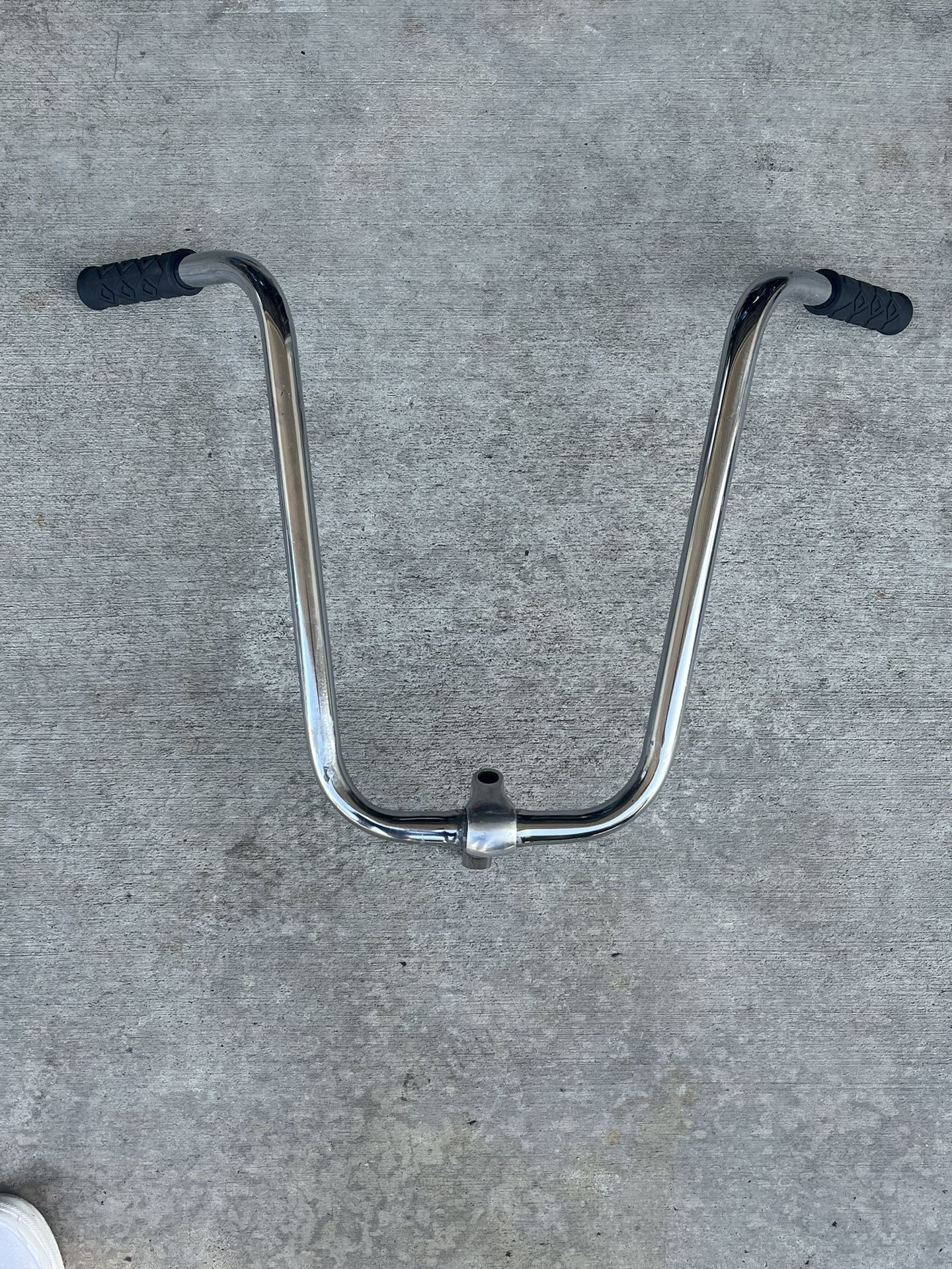 Lowrider Cruiser Bike Handlebar for Sale in Riverside, CA OfferUp