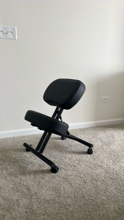 Kneeling chair