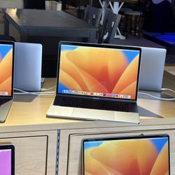 2018 MacBook Pro With 15 Inch Retina Display