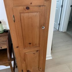 Small Wooden Cabinet/hutch 