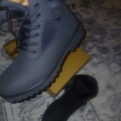 Work Boots  Smith's Size (9)$40