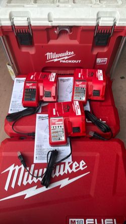 Milwaukee m12 m18 charger (NEW)