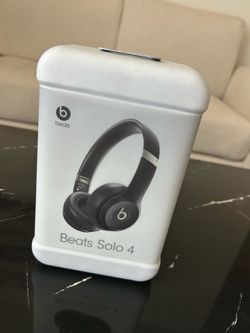 Beats Solo 4 Headphones
