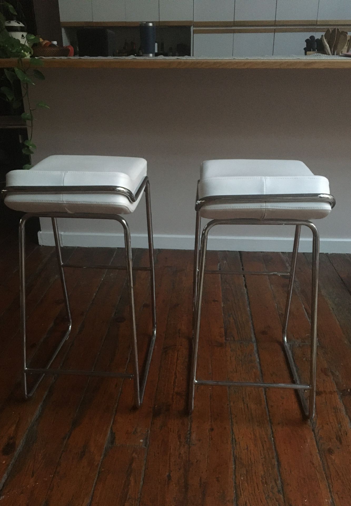 White leather Bar stools