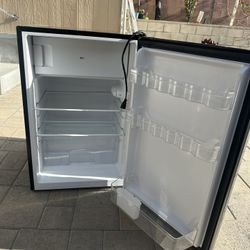 Mini Refri,magic Chef And Portable Air Condition 