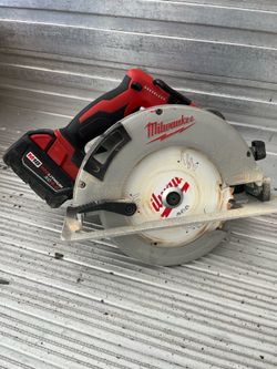 Milwaukee Circular Saw
