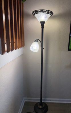 Floor lamp