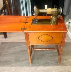 Antique Westinghouse table sewing machine
