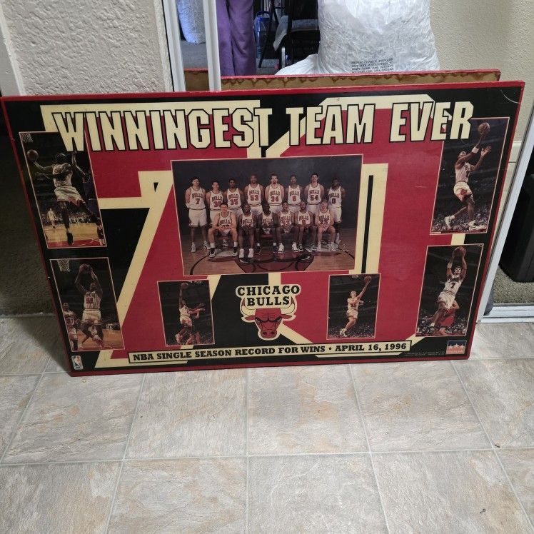 Vintage 1996 Wall Bord
(Poster) Starline NBA
Chicago Bulls "Winningest
Team Ever".