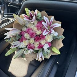 Flower Arrangements 