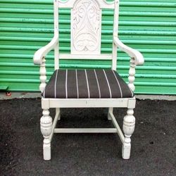 Antique / Vintage Wooden Chair 