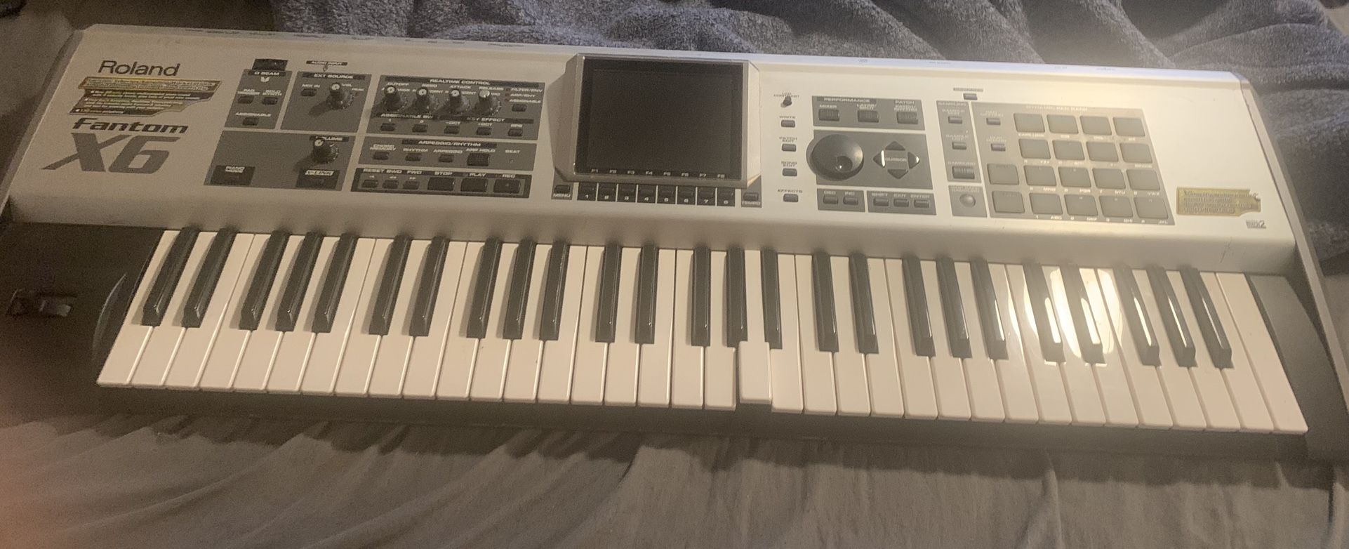 Roland Fantom X6