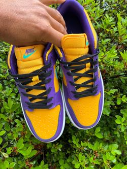 Low top Nikes for sale size 10 100$