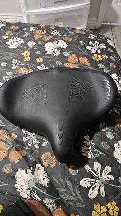 Oversized bike/peloton seat
