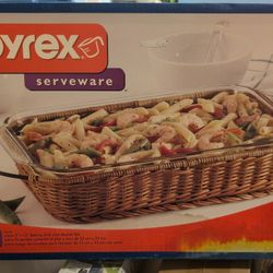 New Vintage Pyrex Baking Dish With Serving Basket