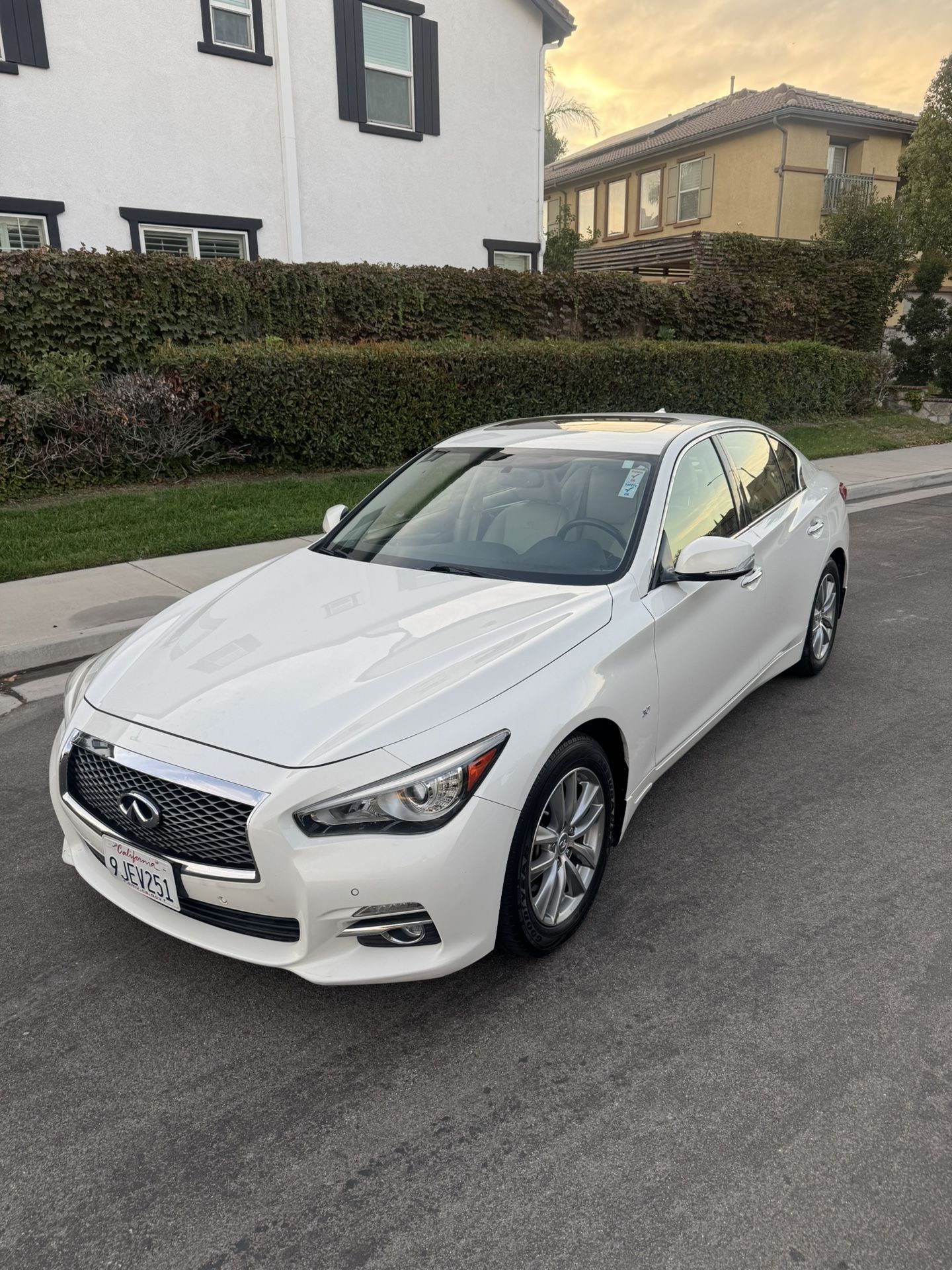 2014 Infiniti Q50