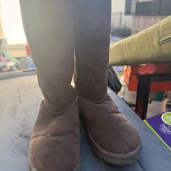 Size 6 Used Uggs Boots