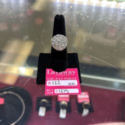 10k Diamond Ring ‼️ASK FOR DIANA‼️
