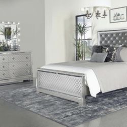New Queen Bedroom Set 