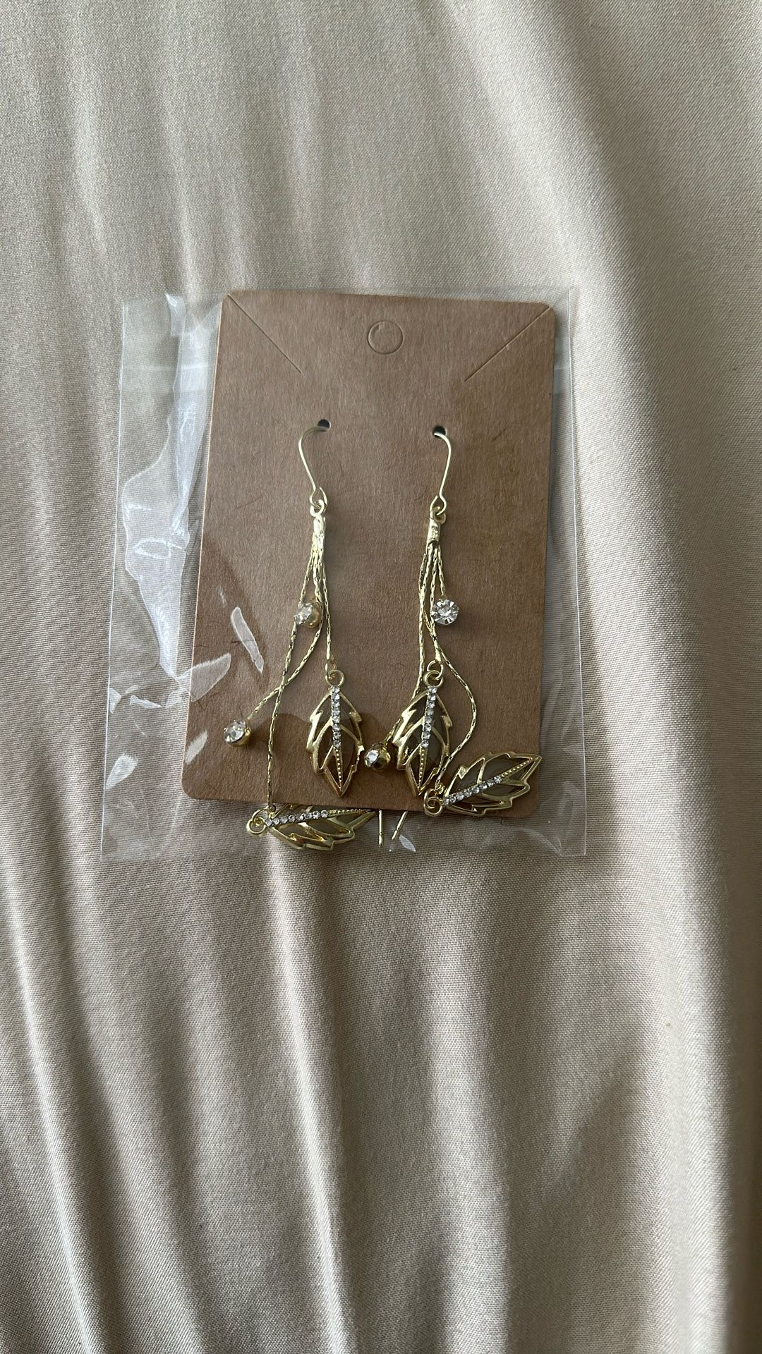 Rhinestone Decor Leaf Drop Earrings