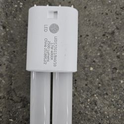  High Lumen Biax LED Replacement Lamp (Model: LED172G11/840/10).