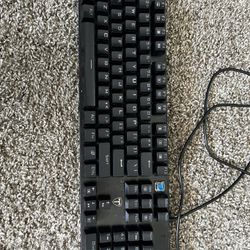 Titan Gaming Keyboard With Switches 
