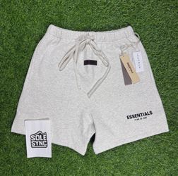 Small Light Oat Essentials Fear Of God Shorts