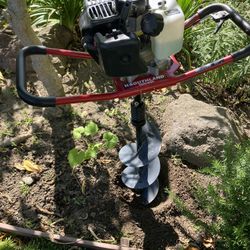 1 Man Earth Auger 43cc 2 Cycle 26” Handle 8” Bit. 