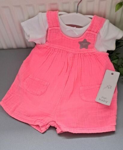 Baby Girl 0-3 Months BNWT F&F Thick Waffle Dungaree Set