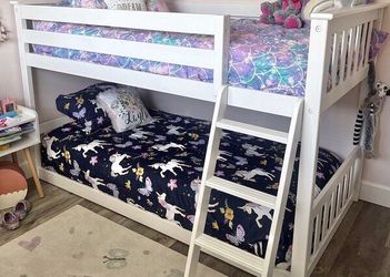 ****Twin Bunk Bed with Mattresses ****