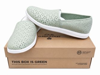 NEW Clarks Cloudsteppers Women’s Slip-On Shoes – Sage Green – Lightweight Comfort