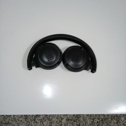 JBL 520BT Wireless (Black)