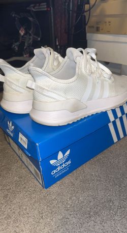 Adidas 5 1/2 Youth