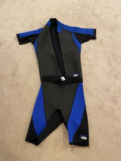 Teen boy Wetsuit Size Medium