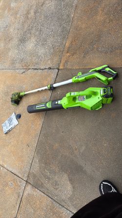 Greenworks 24V Cordless Blower & String Trimmer Combo + Battery + 9 Replacement Strings