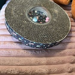 Cat Scratcher