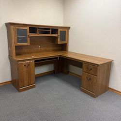 L Desk