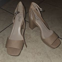 Womens 8.5 Heels 