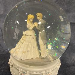 Wedding Snow Globe Vintage