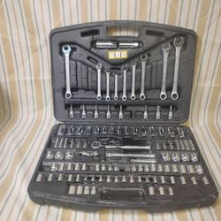$50 STANLEY MECHANIC TOOL SET
