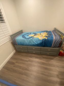 Grey Kids Twin Bed With Pull Out Twin Bed